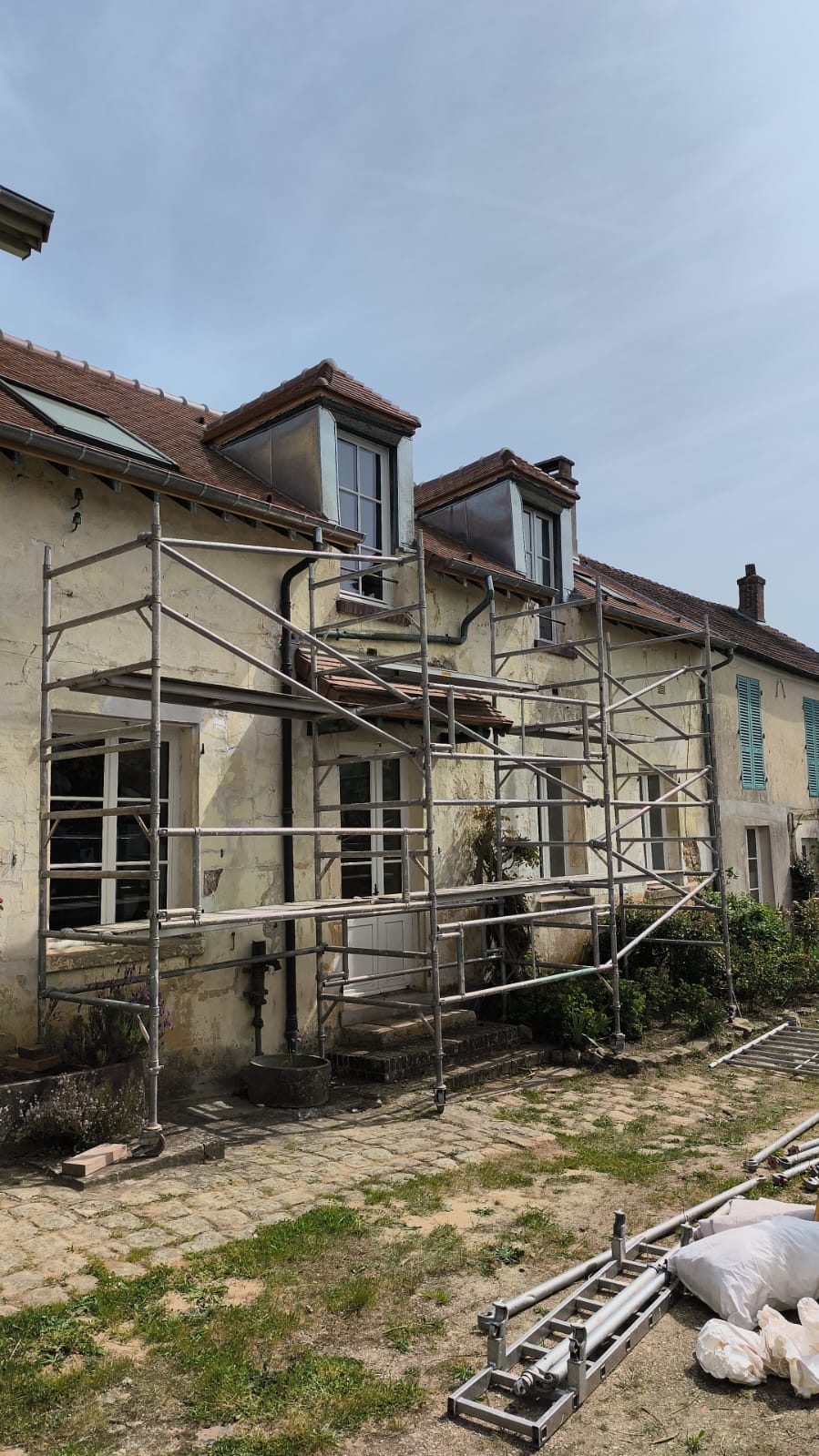 Ravalement de façade : prix et budget en 2026